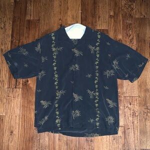 Tommy Bahama Button Down